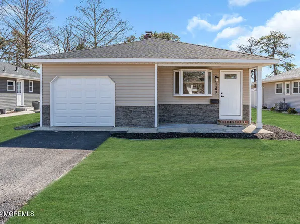 347 Saint Thomas Drive, Toms River, NJ 08757