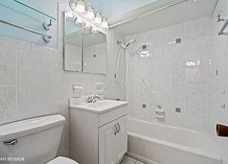 2nd image of 3441 W Bryn Mawr Ave APT 1