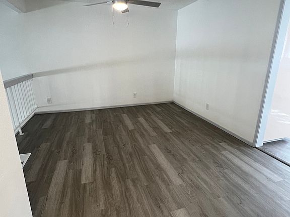 Upper split level area