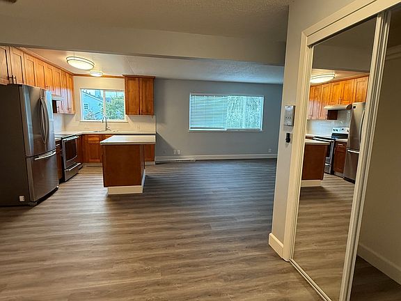 2nd image of 280 Howland St APT 307