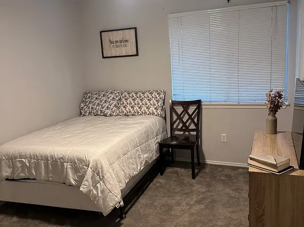 43405 30th St W Unit 4, Lancaster, CA 93536