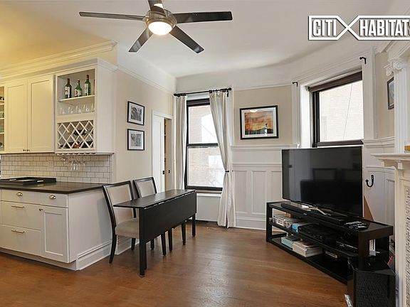 2nd image of 310 W 99th St APT 208