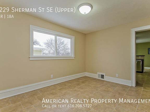 5th image of 1229 Sherman St SE