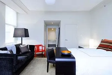 Rented by Metropolis Real Estate of Manhattan