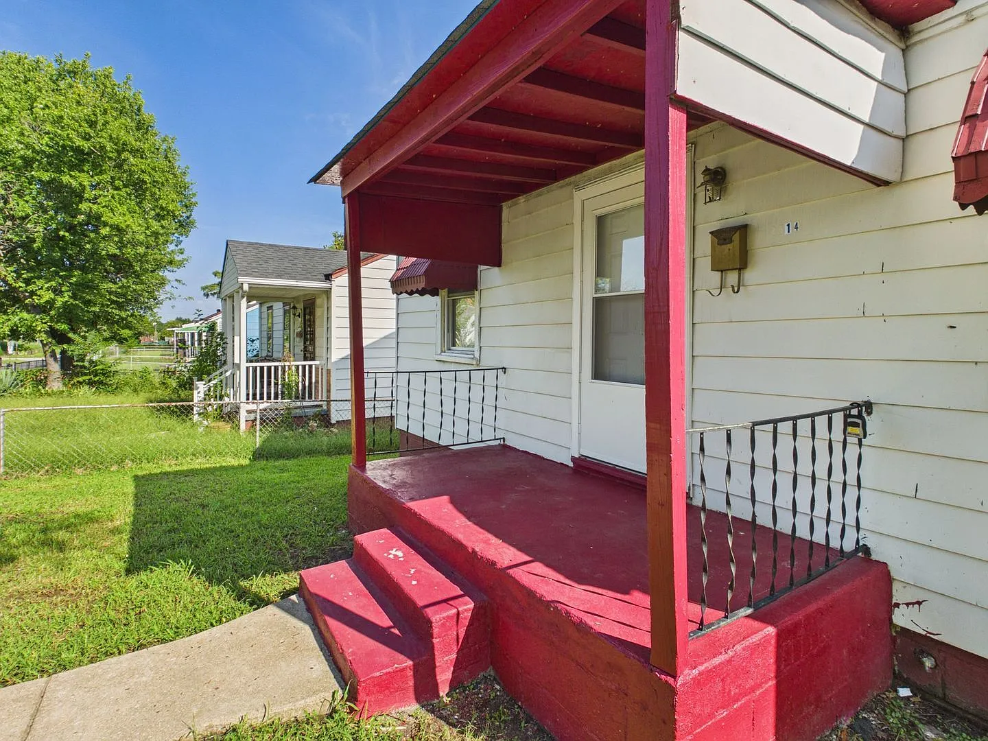 2 bed, 1.0 bath, 672 sqft, $1,400 — Photo 3