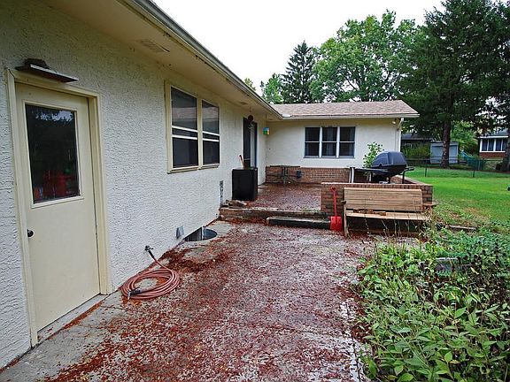 5th image of 1799 Harrington Dr