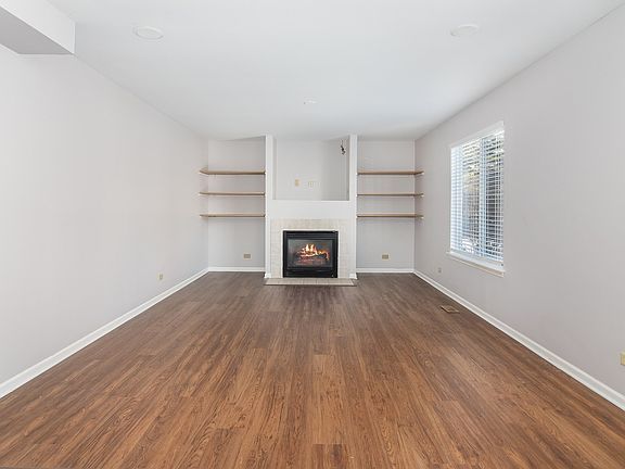 5th image of 2246 N Silver Oaks Dr