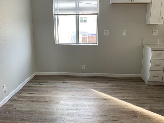 3rd image of 3511 42nd St #10