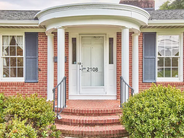 2108 Edgewood Ave, Burlington, NC 27215