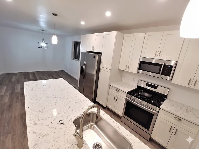 491 Norton Street — Photo 3