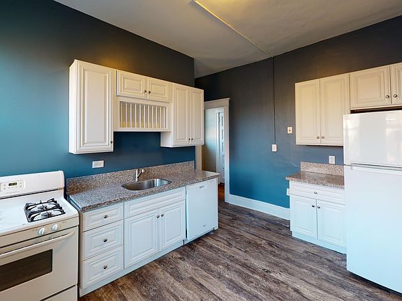 4th image of 2200 Cameron Ave #1