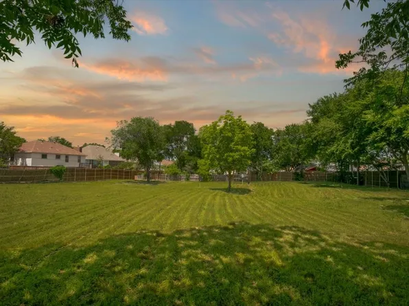 1000 Hughes Rd, Grapevine, TX 76051