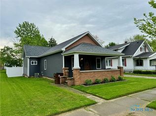 861 Wayne Ave, Defiance, OH 43512