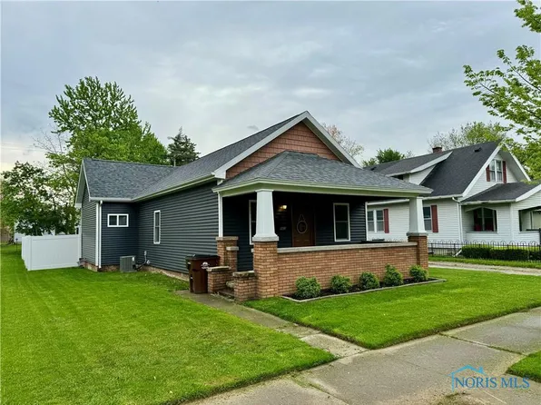 861 Wayne Ave, Defiance, OH 43512
