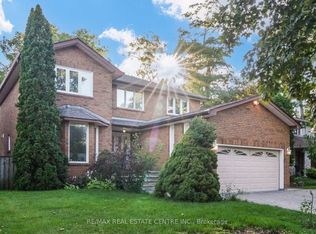 167 Whitchurch Mews, Mississauga, ON L5A4B2