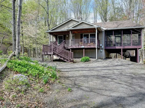 30 Woodview Ter, Lake Ariel, PA 18436