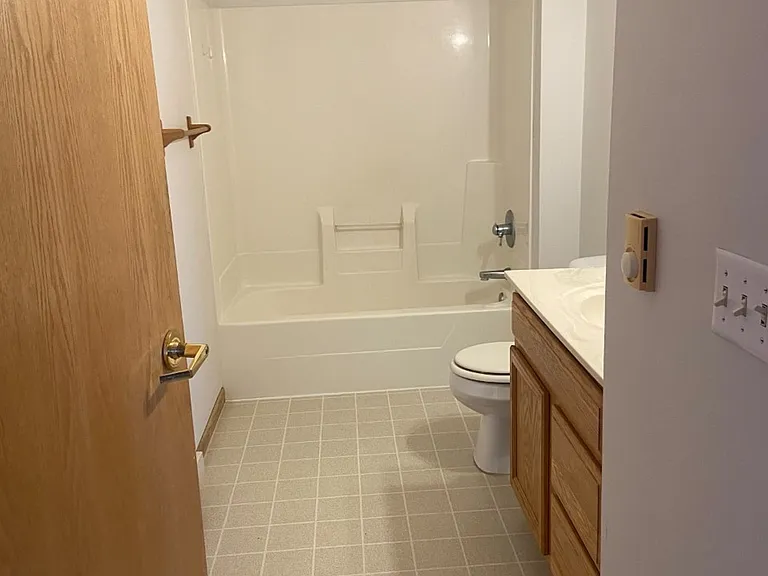 23298 Elm St — Photo 3