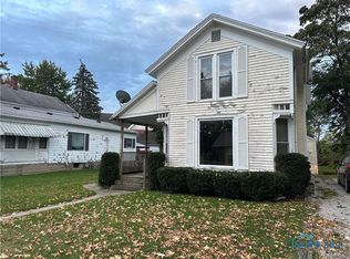 859 Woodlawn Ave, Napoleon, OH 43545