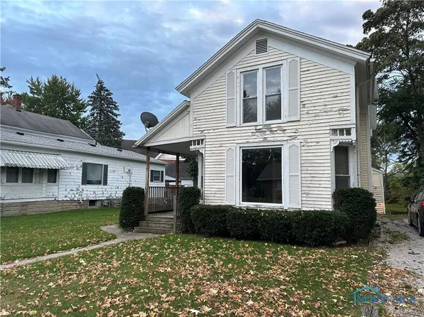 859 Woodlawn Ave, Napoleon, OH 43545