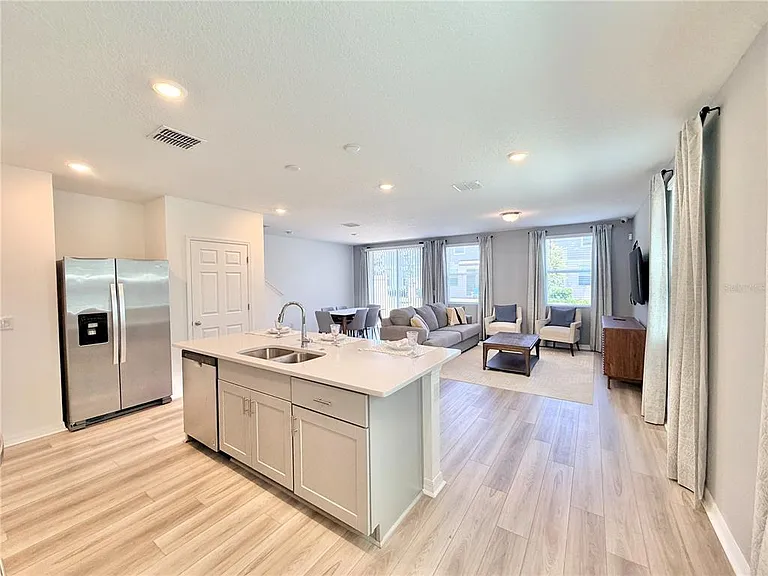 4536 Burrowing Owl Loop — Photo 7