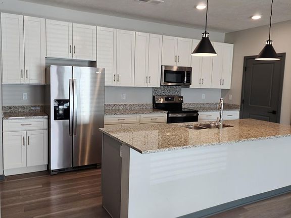 4th image of 7323 N 279th St #2-107