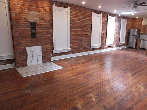 5th image of 1242 N High St #B