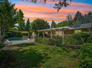 340 Donald Dr, Moraga, CA 94556