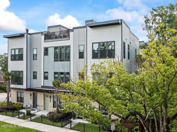 1610 LANG Court, Jacksonville, FL 32207