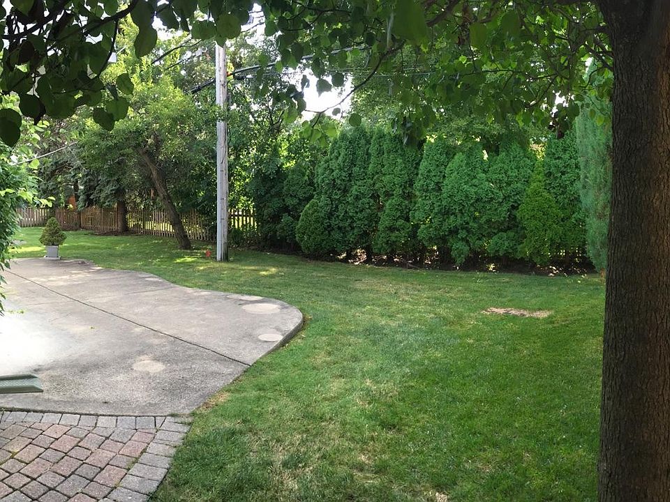 2nd image of 9648 Lawler Ave