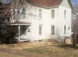 330 SW Van Buren St, Topeka, KS 66603