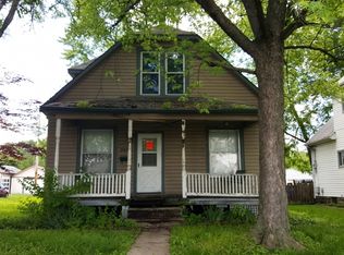 2023 N 3rd St, Saint Charles, MO 63301