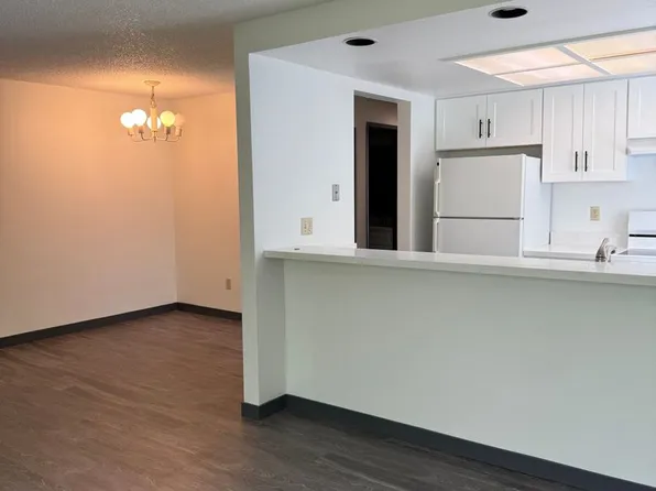 Davis Apartments
