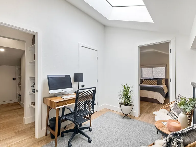 822 Caminito Rosa — Photo 17