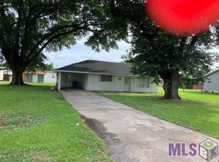 7291 False River Rd, Oscar, LA 70762