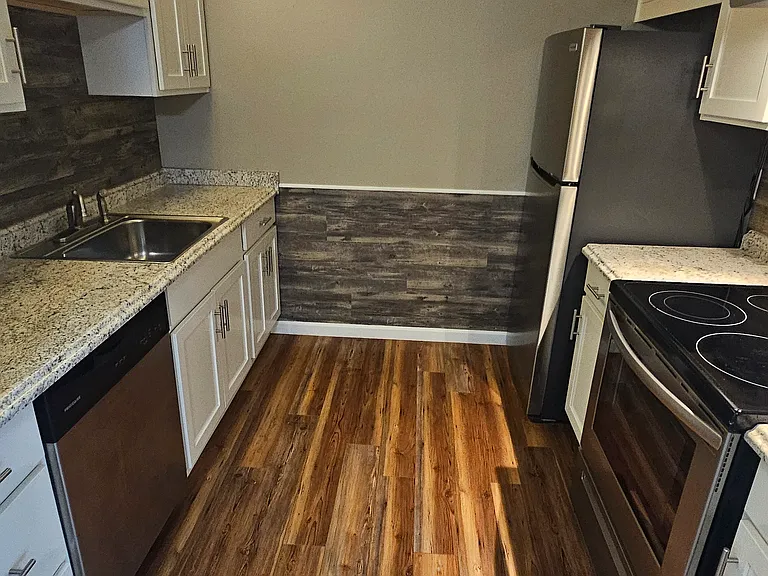 216 Moore Rd #4 — Photo 9