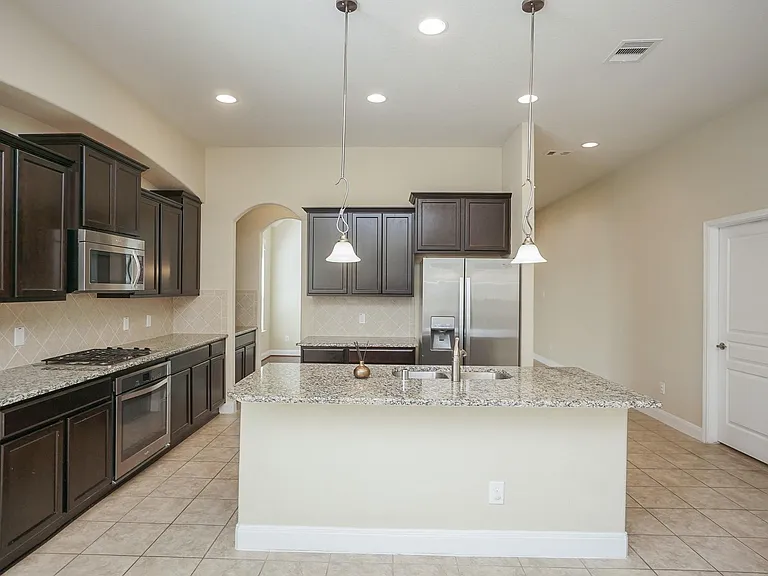 28515 Pleasant Forest Dr — Photo 13