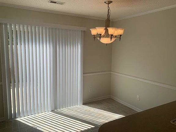 5th image of 2345 E Seven Vineyard Dr