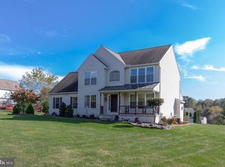 14 Bittersweet Dr, Cochranville, PA 19330