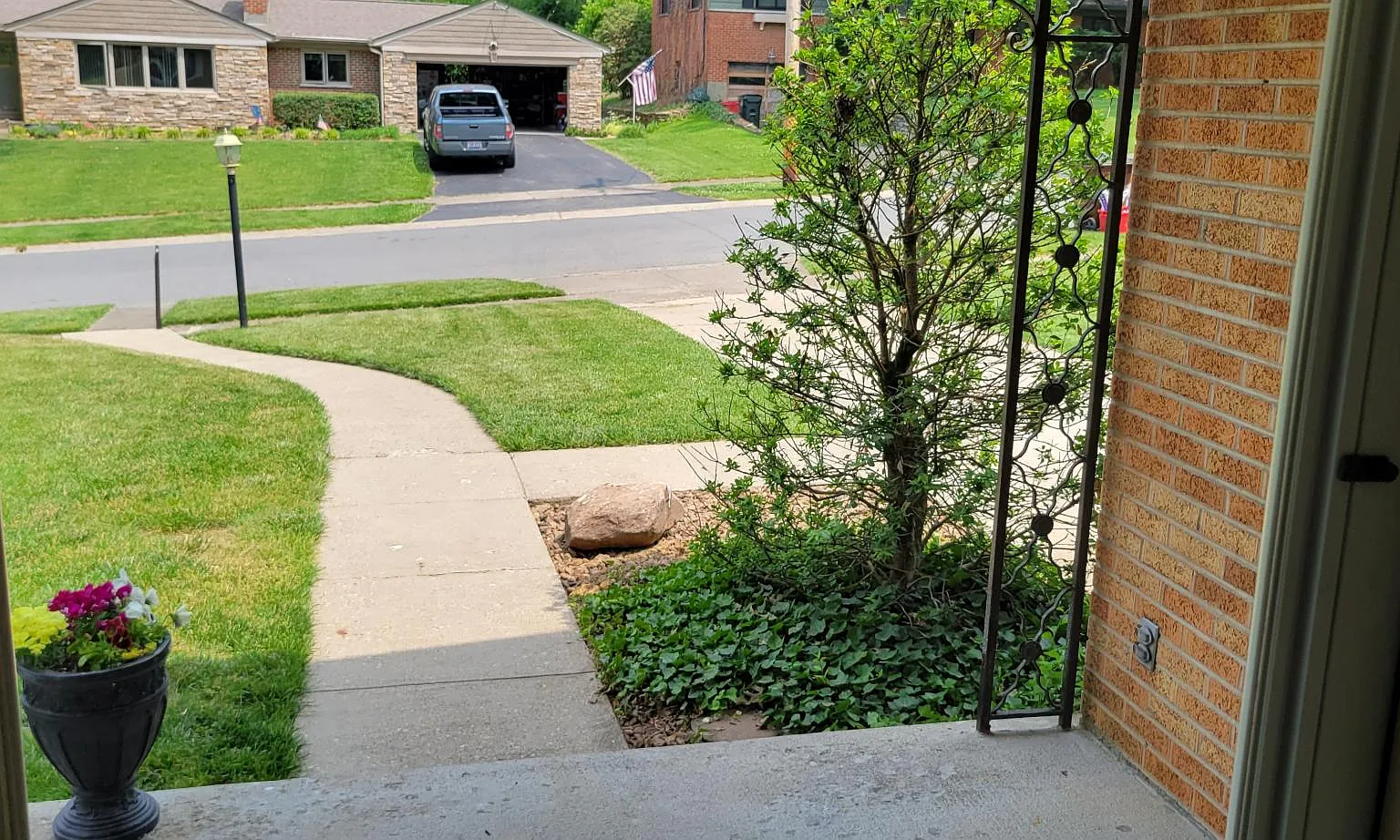 1089 Rosetree Ln — Photo 4