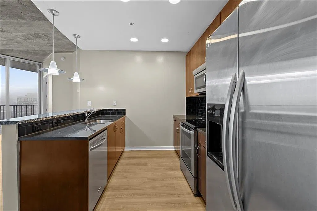 2 bed, 2.0 bath, 1075 sqft, $2,695 — Photo 3