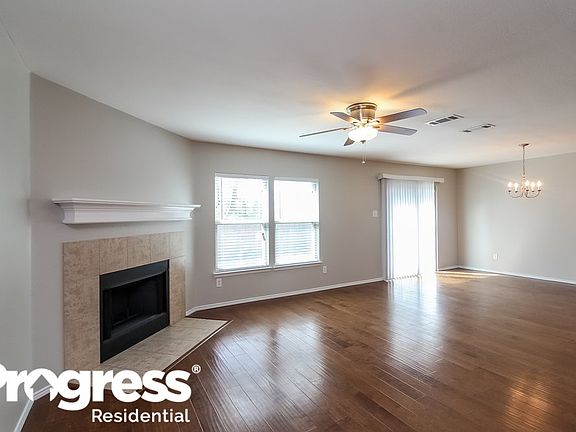 2nd image of 1454 Waldrop Dr
