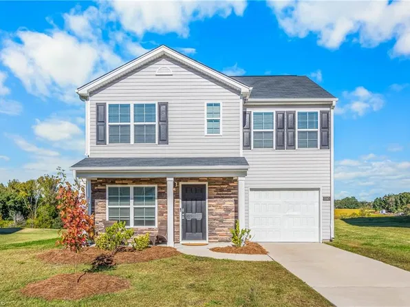5247 Ironwood Dr, Winston Salem, NC 27127
