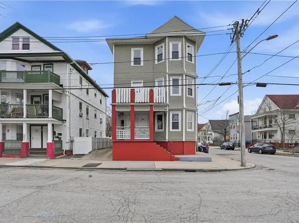 38 Mitchell St, Providence, RI 02907