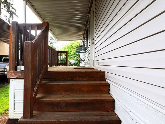 4th image of 3921 E 4th Plain Boulevard #37
