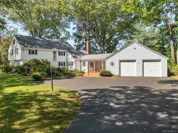 12 Shawandassee Road, Waterford, CT 06385