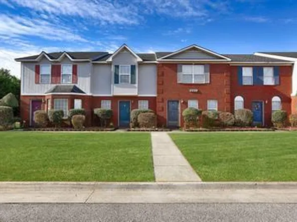 Huntington Place Townhomes