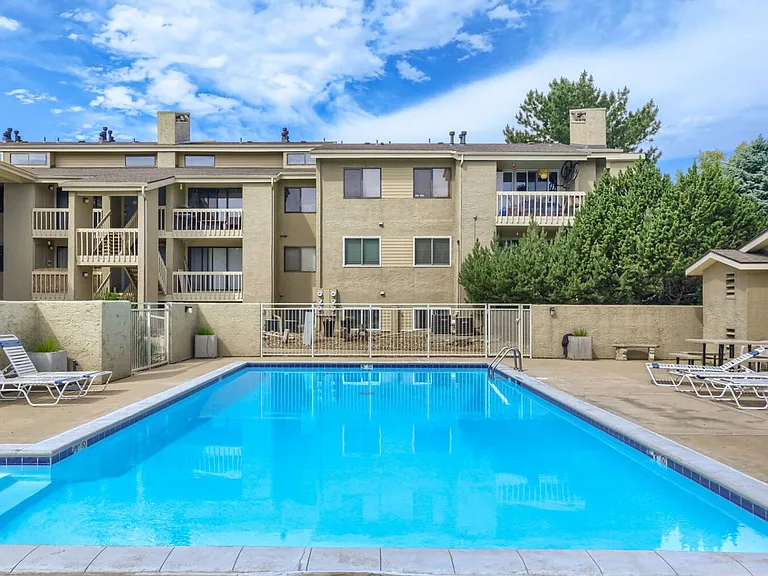 40 S Boulder Cir #4025 — Photo 16