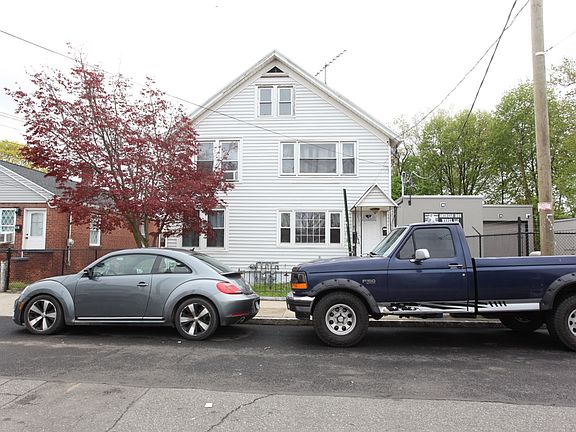 2nd image of 19 Morris St APT 1