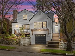 8906 45th Ave SW, Seattle, WA 98136