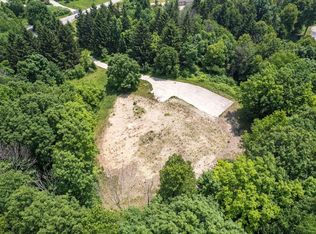 4474 Summit Rdg, Slinger, WI 53086